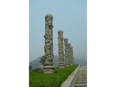 石雕柱子成品（图片）